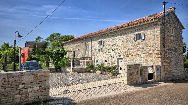 Maison de vacances /en/au Dolenji Krnicari (Istarska)ou appartement ou maison de vacances