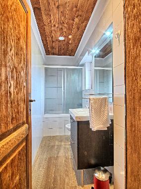 Maison de vacances /en/au Dolenji Krnicari (Istarska)ou appartement ou maison de vacances