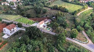 Maison de vacances /en/au Dolenji Krnicari (Istarska)ou appartement ou maison de vacances