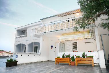 Maison de vacances /en/au Baska voda (Splitsko-Dalmatinska)ou appartement ou maison de vacances
