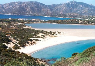 Villa �/en/au VILLASIMIUS (Cagliari)ou appartement ou maison de vacances