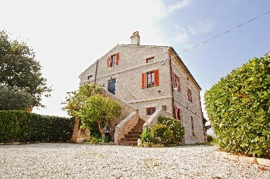 Appartement de vacances /en/au Montefiore dell