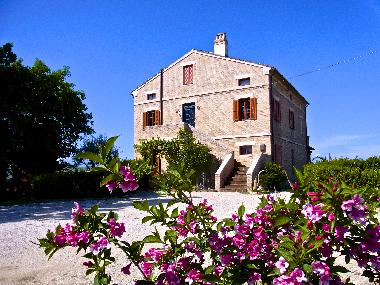 Appartement de vacances /en/au Montefiore dell