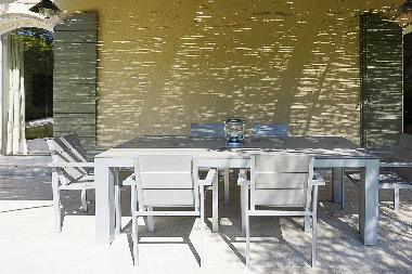 Maison de vacances �/en/au Eygali�res  (Bouches-du-Rh�ne)ou appartement ou maison de vacances