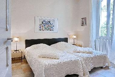 Maison de vacances �/en/au Eygali�res  (Bouches-du-Rh�ne)ou appartement ou maison de vacances