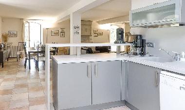 Maison de vacances �/en/au Eygali�res  (Bouches-du-Rh�ne)ou appartement ou maison de vacances