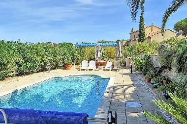 Maison de vacances �/en/au Giens (Var)ou appartement ou maison de vacances