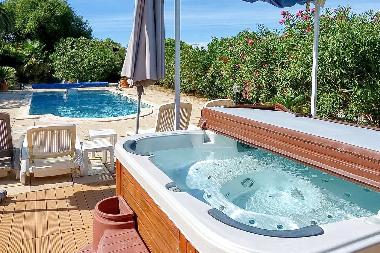 Maison de vacances �/en/au Giens (Var)ou appartement ou maison de vacances