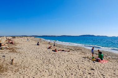 Maison de vacances �/en/au Giens (Var)ou appartement ou maison de vacances