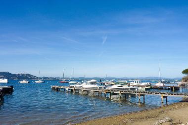 Maison de vacances �/en/au Giens (Var)ou appartement ou maison de vacances