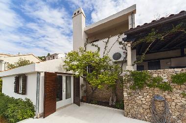 Villa /en/au Baka Voda (Splitsko-Dalmatinska)ou appartement ou maison de vacances