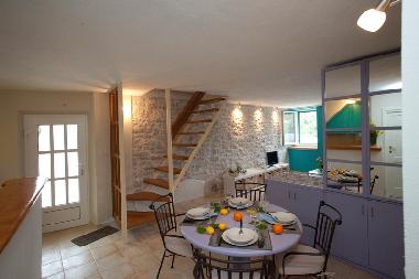 Maison de vacances /en/au Pucisca (Splitsko-Dalmatinska)ou appartement ou maison de vacances