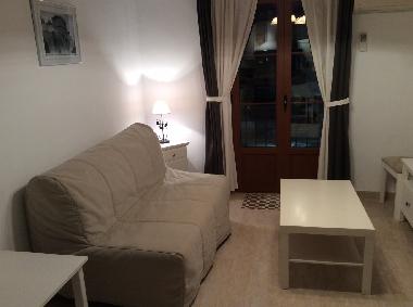 Salon avec divan lit de 140cm - Draps compris