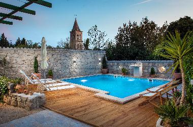 Maison de vacances �/en/au Podgora (Splitsko-Dalmatinska)ou appartement ou maison de vacances