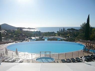 Appartement de vacances �/en/au AGAY (Var)ou appartement ou maison de vacances