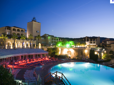 Appartement de vacances �/en/au AGAY (Var)ou appartement ou maison de vacances