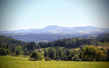 Maison de vacances �/en/au chambon sur lignon (Haute-Loire)ou appartement ou maison de vacances