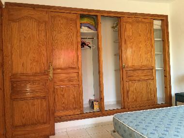 PLACARD CHAMBRE 2 REZ DE CHAUSSEE 