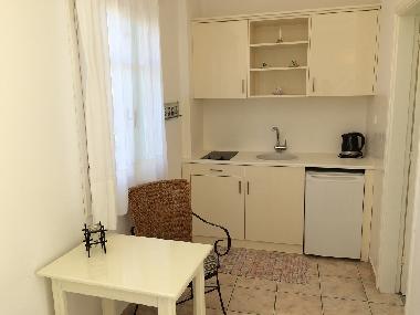 Chambre avec petit d�jeuner �/en/au Milos (Kyklades)ou appartement ou maison de vacances