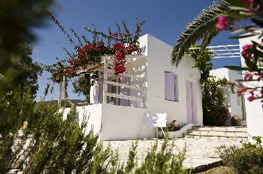 Chambre avec petit d�jeuner �/en/au Milos (Kyklades)ou appartement ou maison de vacances