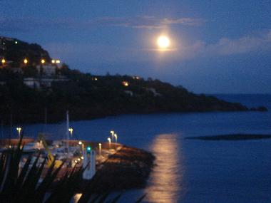 Maison de vacances /en/au Thoule sur mer (Alpes-Maritimes)ou appartement ou maison de vacances