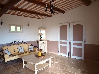 Maison de vacances �/en/au villars (Vaucluse)ou appartement ou maison de vacances