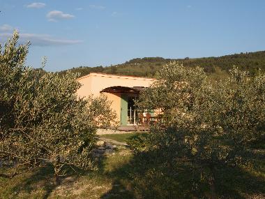 Maison de vacances �/en/au villars (Vaucluse)ou appartement ou maison de vacances