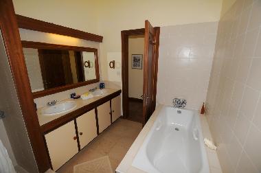 Villa /en/au Grand Baie (Pamplemousses)ou appartement ou maison de vacances