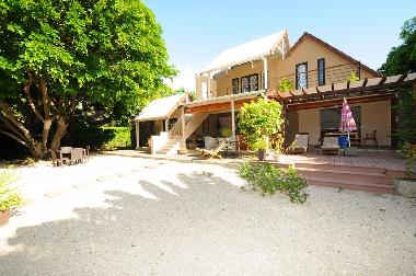 Villa /en/au Riviere Noire (Black River)ou appartement ou maison de vacances