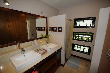 Villa /en/au Riviere Noire (Black River)ou appartement ou maison de vacances