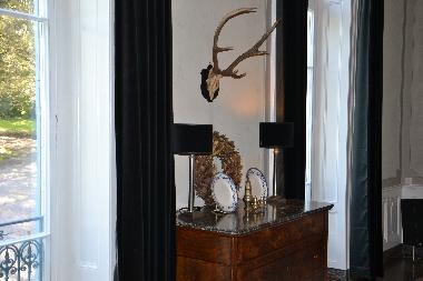 Palais / Chteau /en/au La Pacaudiere (Loire)ou appartement ou maison de vacances