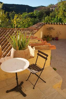 Maison de vacances /en/au Vailhan (Hrault)ou appartement ou maison de vacances