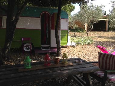 Maison de vacances /en/au St Pierre de Vassols (Vaucluse)ou appartement ou maison de vacances