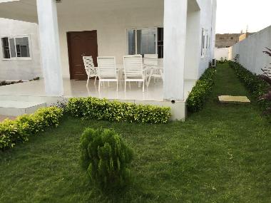 Villa �/en/au Lom� (Lome)ou appartement ou maison de vacances