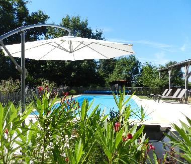 Maison de vacances /en/au Ste-Colombe (Landes)ou appartement ou maison de vacances