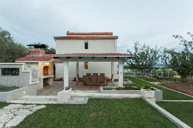 Villa /en/au Kastel Luksic (Splitsko-Dalmatinska)ou appartement ou maison de vacances