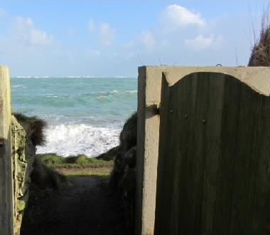 Acc�s � la mer et au sentier c�tier