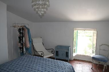 Maison de vacances �/en/au Sant Cinian (H�rault)ou appartement ou maison de vacances