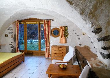 Chambre avec petit d�jeuner �/en/au La Motte du Caire (Alpes-de-Haute-Provence)ou appartement ou maison de vacances