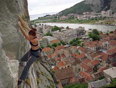 Appartement de vacances �/en/au OMI� (Splitsko-Dalmatinska)ou appartement ou maison de vacances