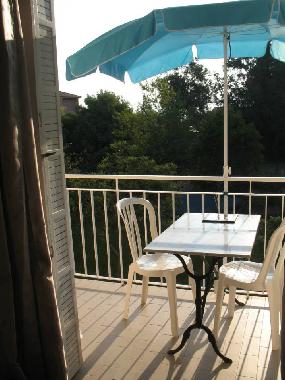 le balcon c�t� jardin, vu du salon