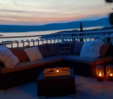 Maison de vacances �/en/au Jadranovo (Primorsko-Goranska)ou appartement ou maison de vacances