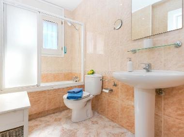 salle de bain rez-de-chausse