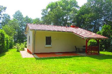 Maison de vacances /en/au Helmsrade  (Mecklenburgische Seenplatte)ou appartement ou maison de vacances