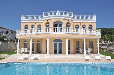 Maison de vacances �/en/au close to Albena resort (Varna)ou appartement ou maison de vacances