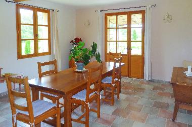 Maison de vacances �/en/au M�nerbes (Vaucluse)ou appartement ou maison de vacances