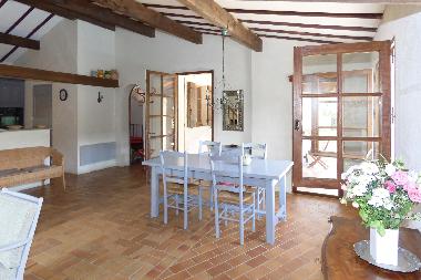 Maison de vacances /en/au Mnerbes (Vaucluse)ou appartement ou maison de vacances