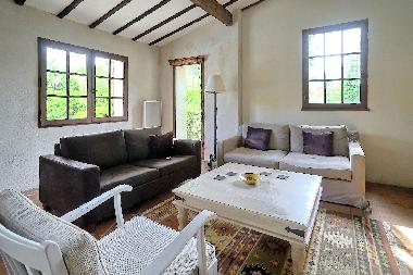 Maison de vacances /en/au Mnerbes (Vaucluse)ou appartement ou maison de vacances