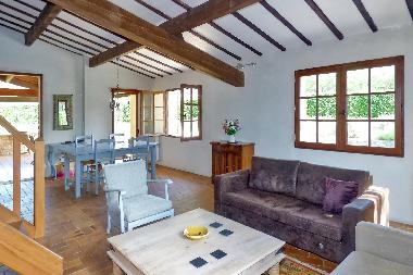 Maison de vacances /en/au Mnerbes (Vaucluse)ou appartement ou maison de vacances