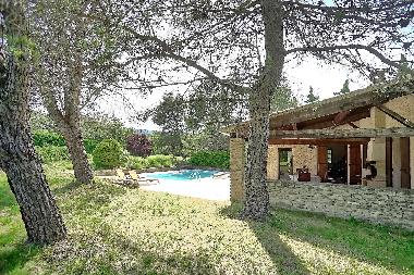 Maison de vacances /en/au Mnerbes (Vaucluse)ou appartement ou maison de vacances